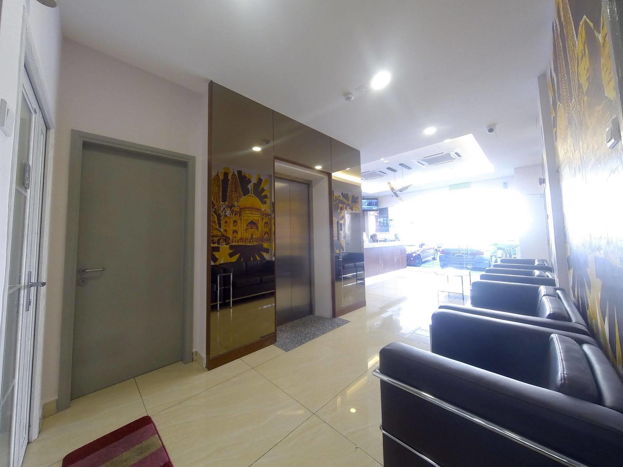 Hotel Gm Grand Moments Bandar Sunway 2*